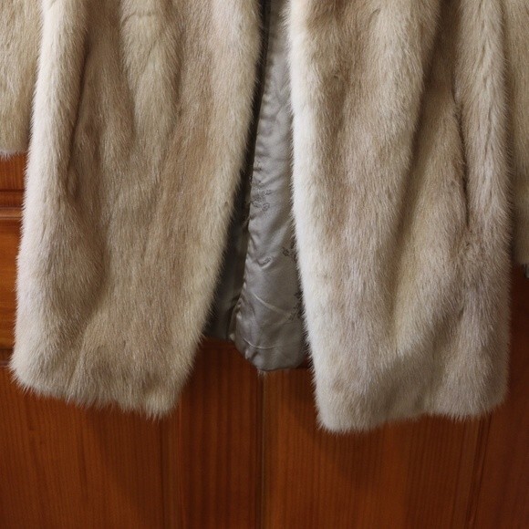 Evan's Vintage Fur Coat Cape 1950s - Picture 4 of 16